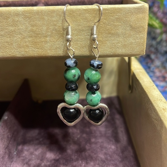 Lot of 2 sets of beaded dangle earrings 🌺 - Picture 2 of 4